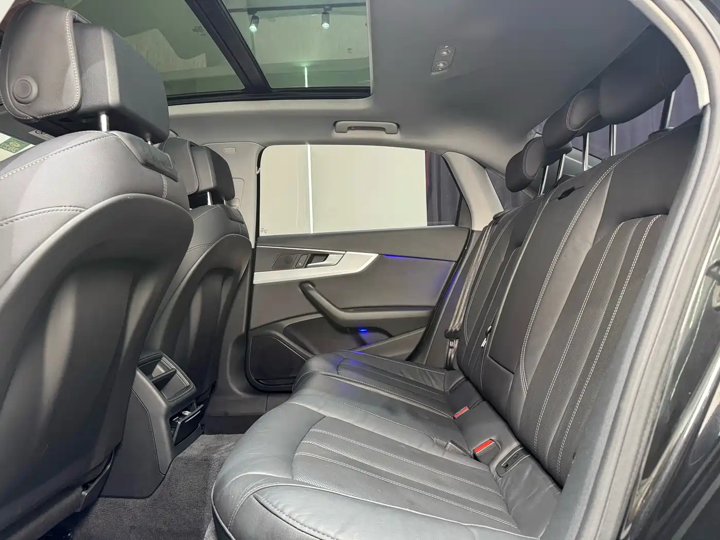 Audi A4L 2020 40 TFSI Fashion Dynamic Edition фото 18