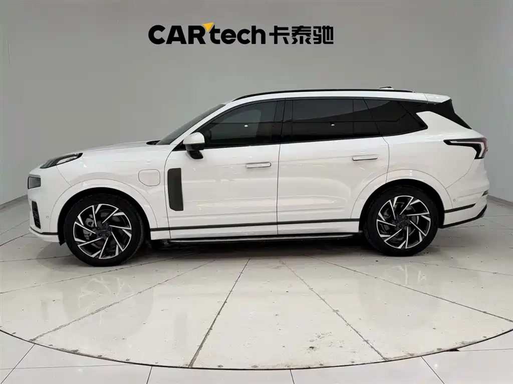 Lynk & Co 09 EM-P 2021 2.0T PHEV Halo 6-seater фото 6
