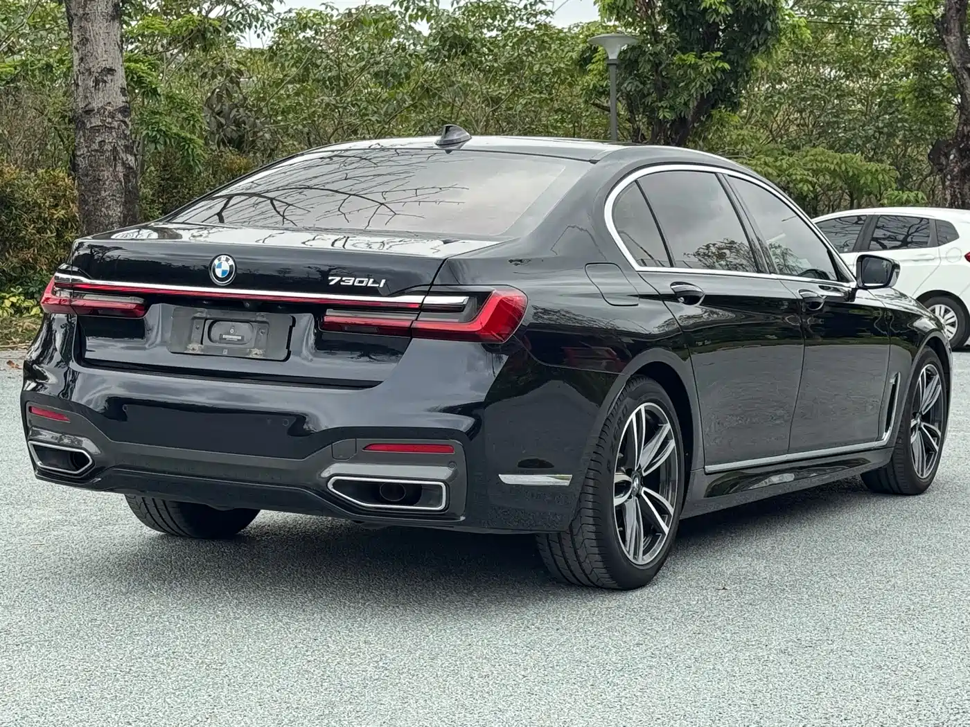 BMW 7 Series 2021 Model 730Li M Sport Package фото 4