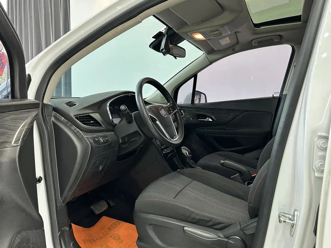 Buick Encore 2016 18T Automatic 2WD Urban Leading фото 7