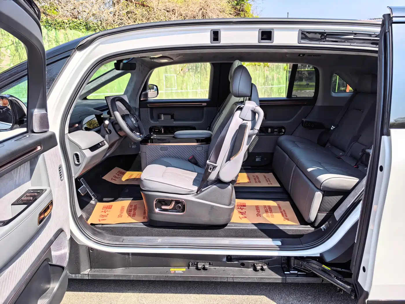 Zeekr MIX 2025 Smart Driving Edition фото 11