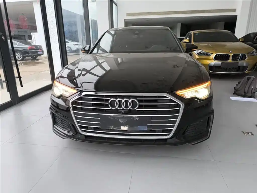 Audi A6L 2021 45 TFSI Exclusive Sport фото 3