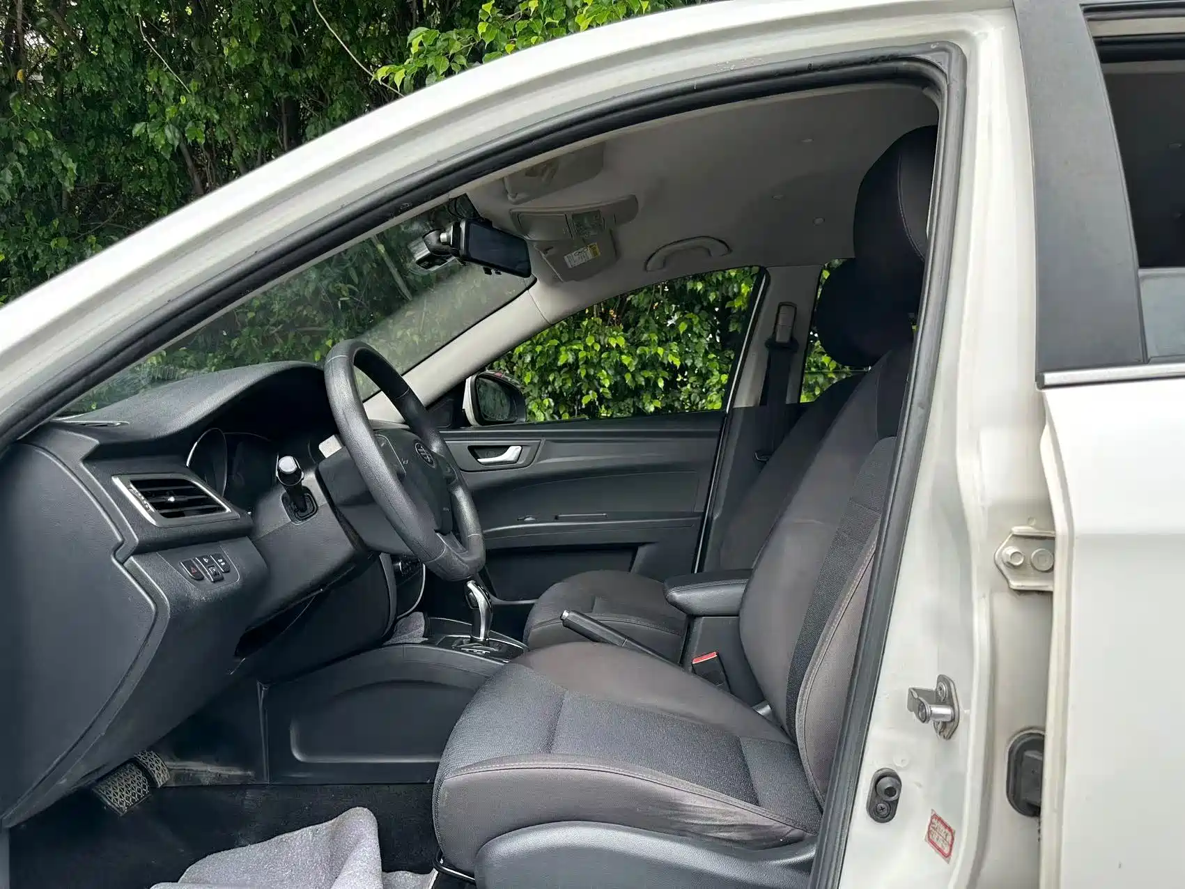 Фото 6 - Besturn B30EV