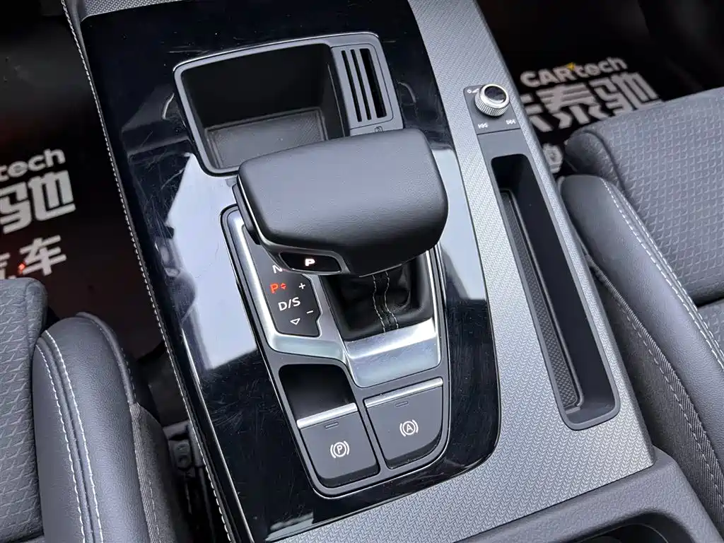 Audi Q5L Sportback 2022 40 TFSI Luxury фото 24