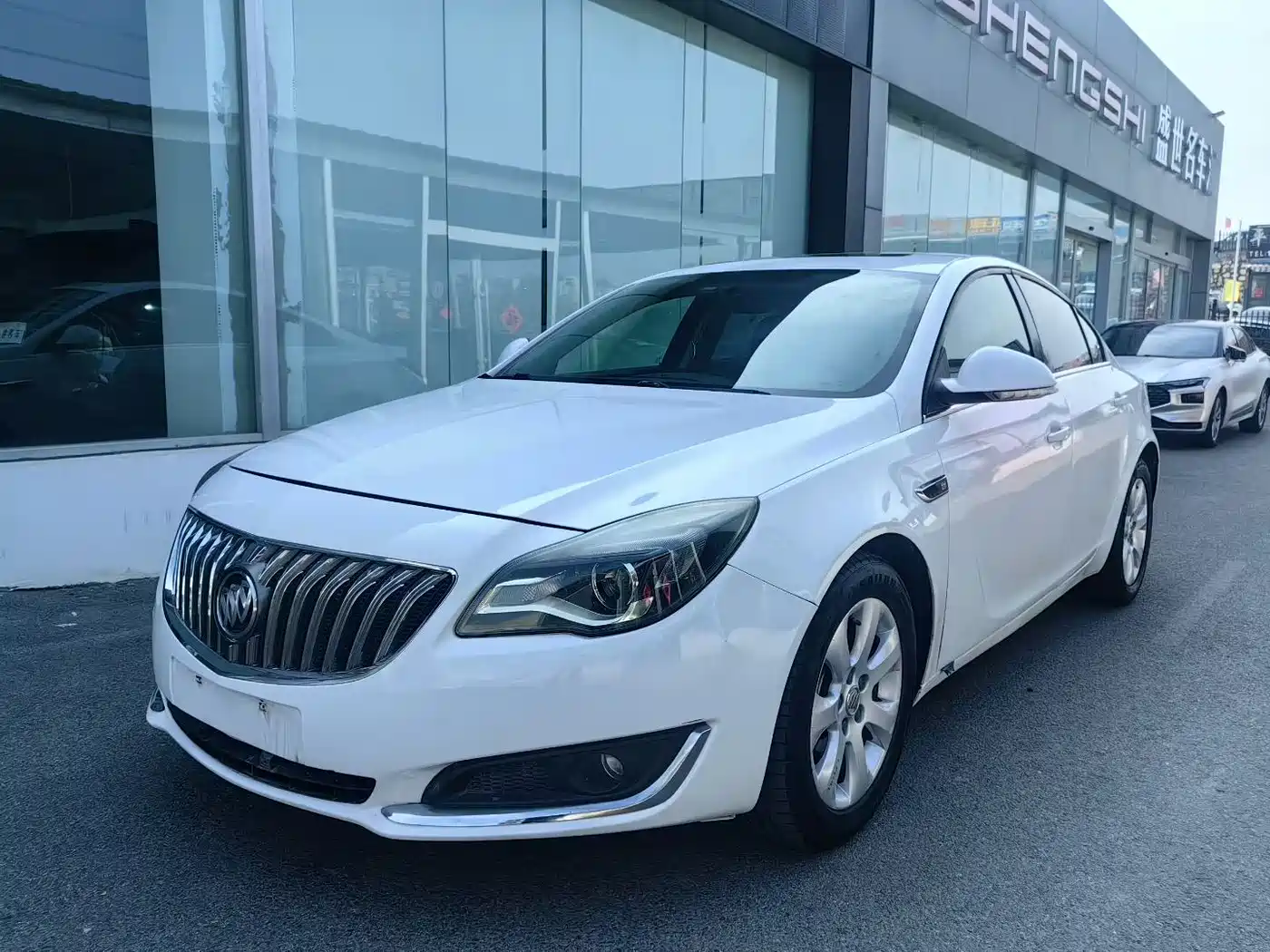 Buick Regal 2015 1.6T Leading Tech Edition