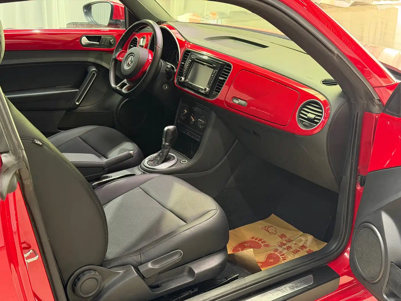 Volkswagen Beetle 2015 180TSI фото 6