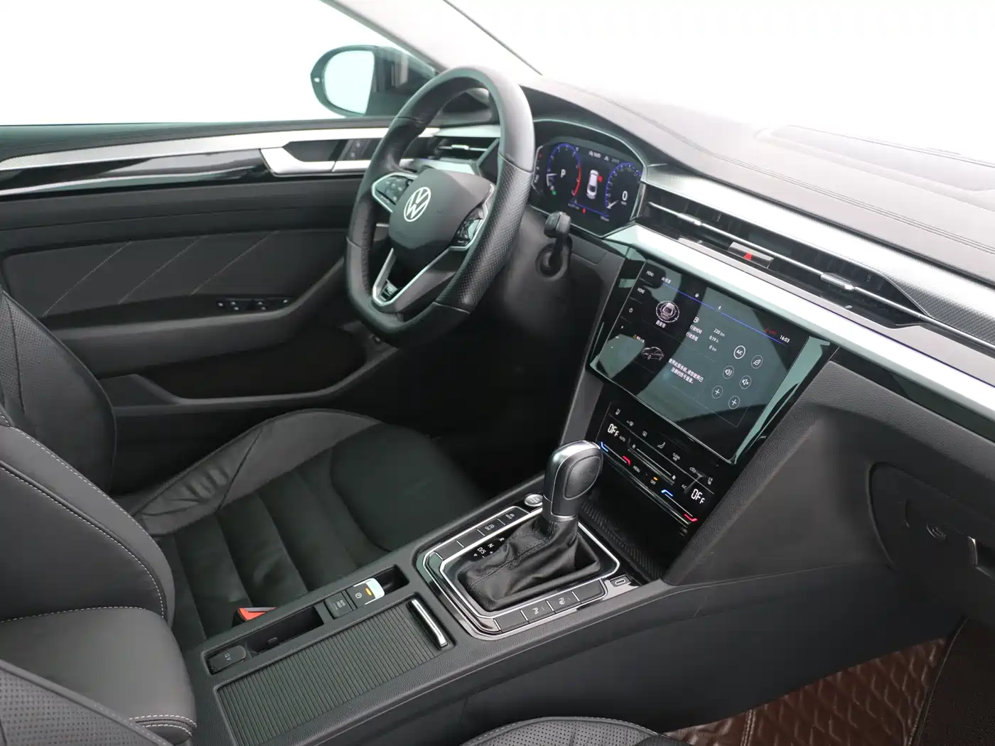 Volkswagen FAW-Volkswagen CC 2021 380TSI Eye-catching Edition фото 6