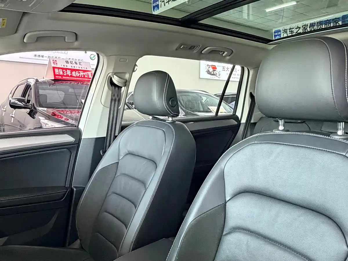 Volkswagen Tiguan L 2018 Facelift 330TSI Automatic 2WD Luxury Edition фото 25