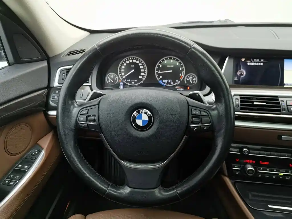 BMW BMW 5 Series GT 2015 535i xDrive 11