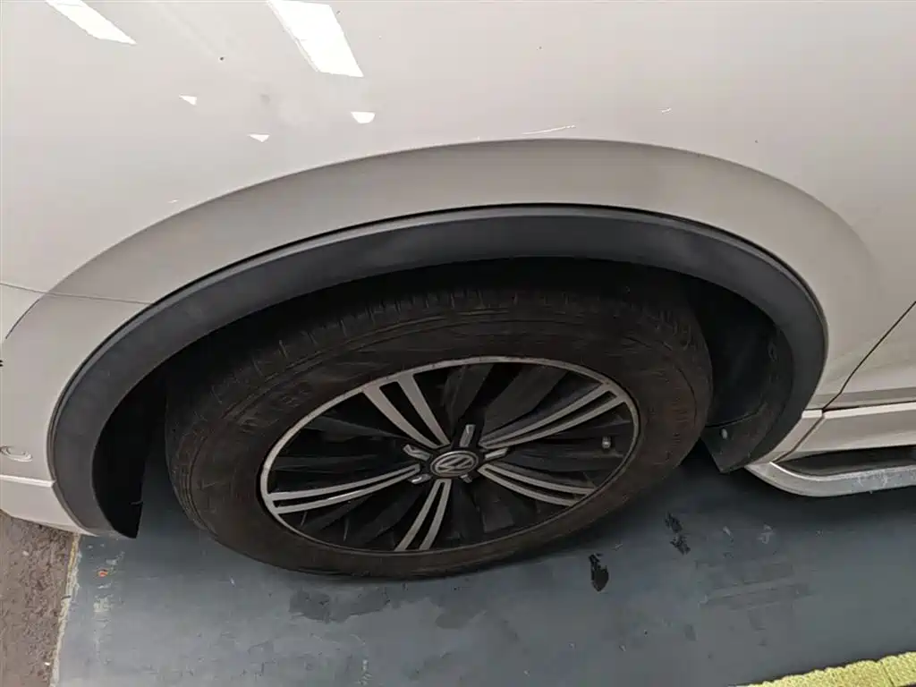 Volkswagen Tiguan L 2020 330TSI Auto 2WD Panorama Comfort China VI фото 23
