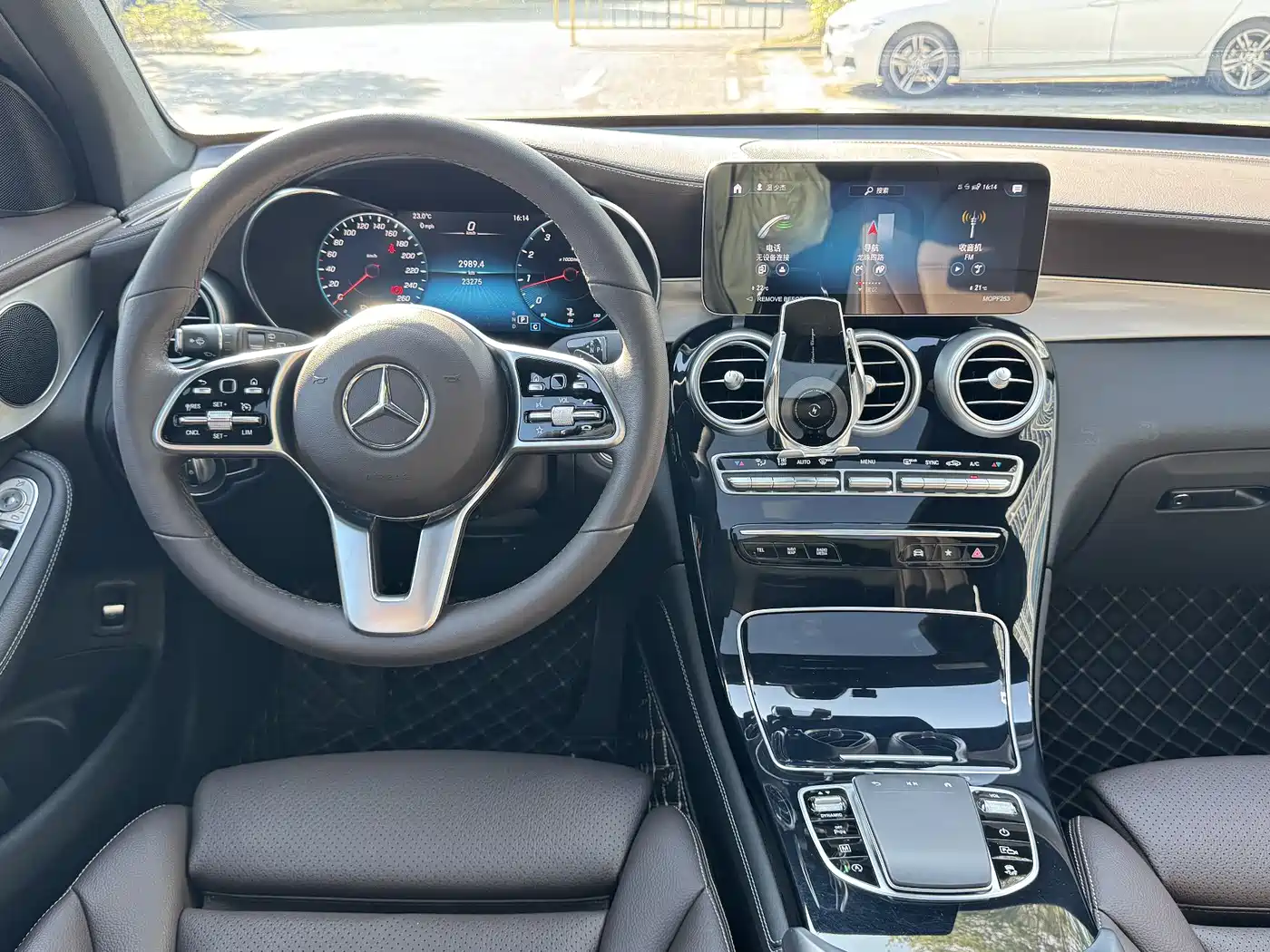 Mercedes-Benz GLC 2022 Model GLC 260 L 4MATIC Dynamic Edition фото 11