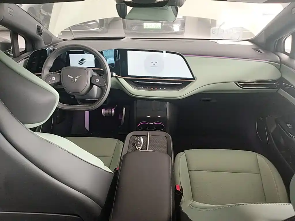 Hongqi EH7 2026 2025 690 Smart Selection Edition