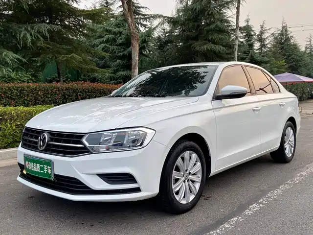 Volkswagen Bora 2019 Facelift Bora Legend 1.5L Automatic Fashion Type China VI — фото 1