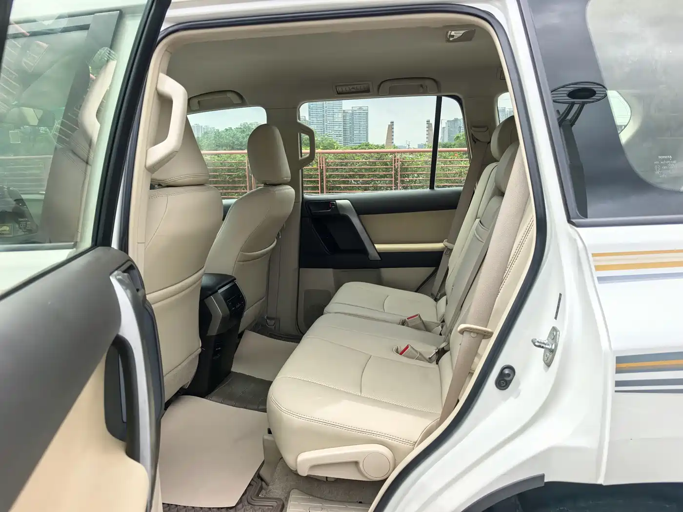 Toyota Prado (Import) 2010 2.7L Auto Luxury фото 13