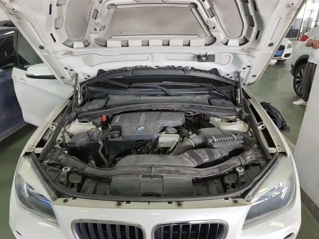 BMW X1 2015 Model sDrive18i Fashion Advanced Edition фото 20