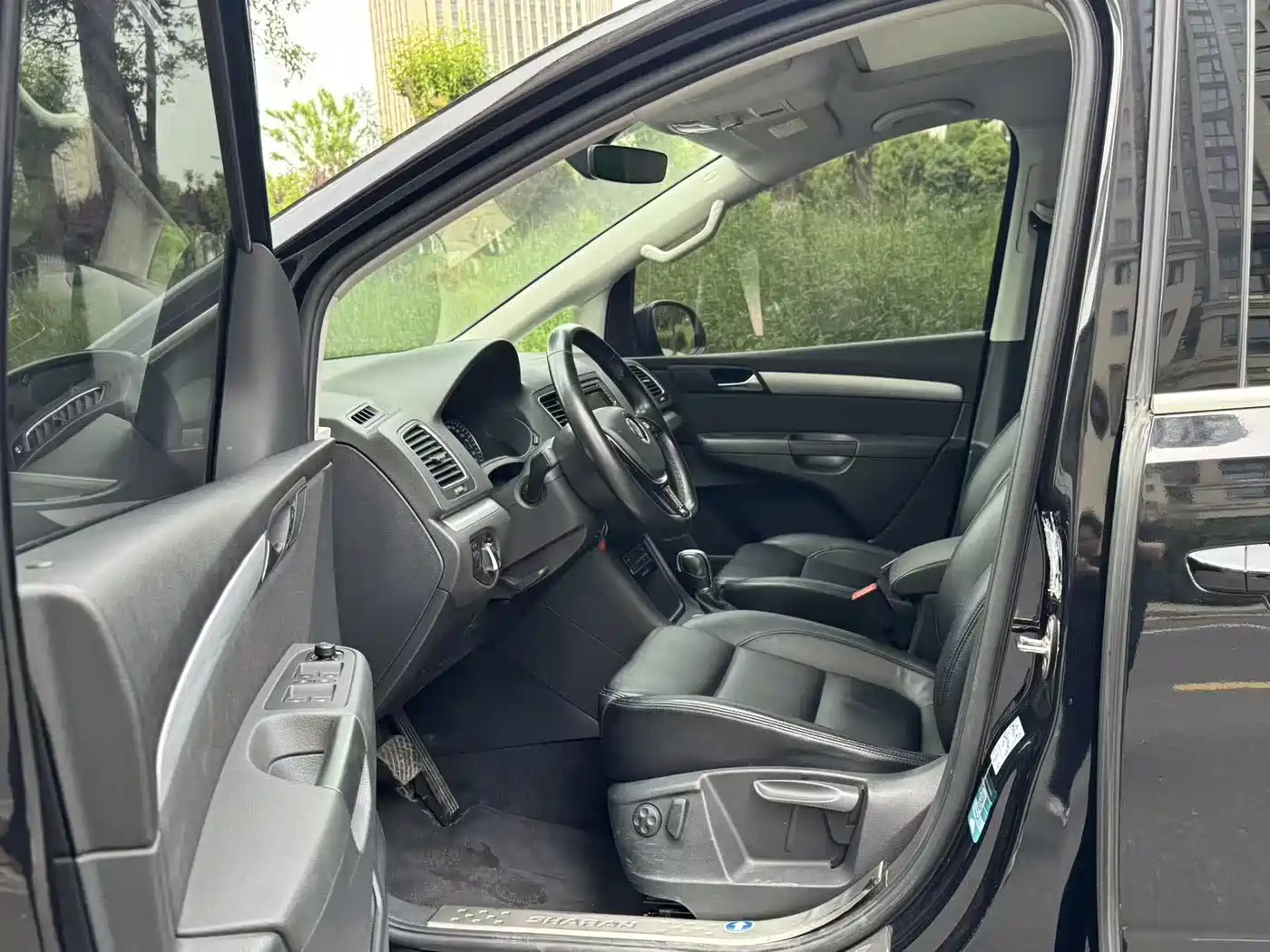 Volkswagen Sharan 2016 380TSI Comfort 7-seater фото 8