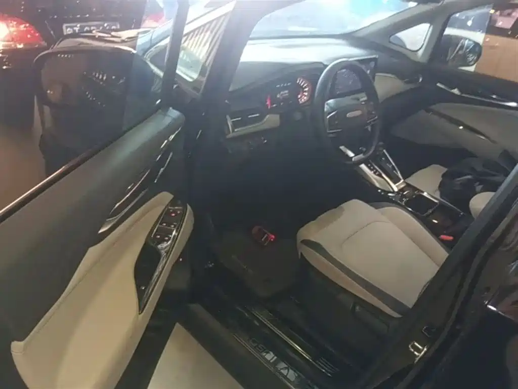 SAIC Maxus Maxus G50 2019 1.5T Automatic Elite Edition China VI фото 16
