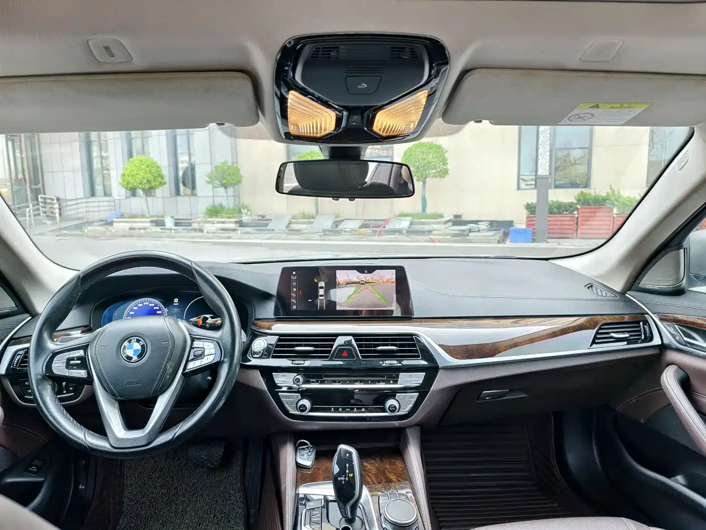 BMW 5 Series 2019 525Li Luxury Package фото 10