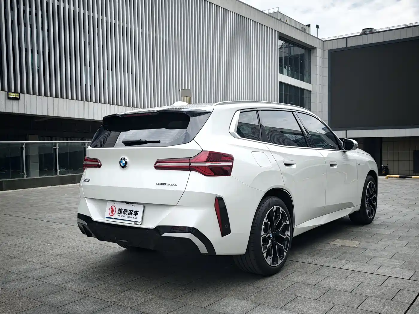 BMW X3 2025 xDrive30L Premium Model M Sport Black Package фото 28