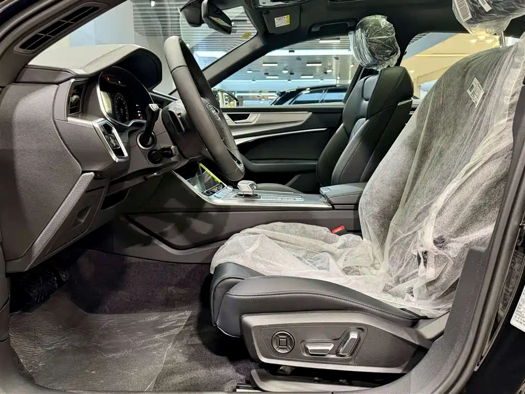 Audi A6L 2025 Model Year Facelift 40 TFSI Luxury Sport фото 18