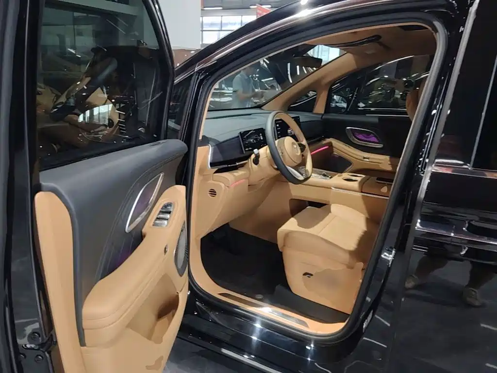 Voyah Auto Voyah Dreamer 2026 2025 Model PHEV Basic Version