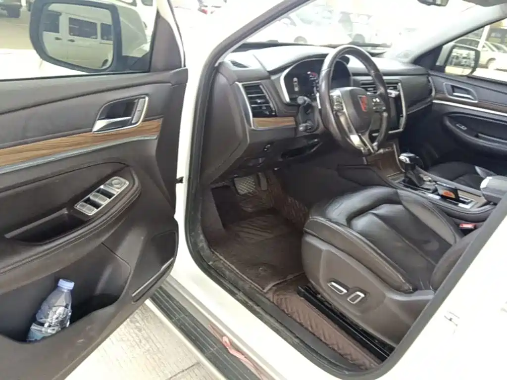 Roewe RX8 2020 2019 30T Intelligent Internet 2WD Flagship Edition