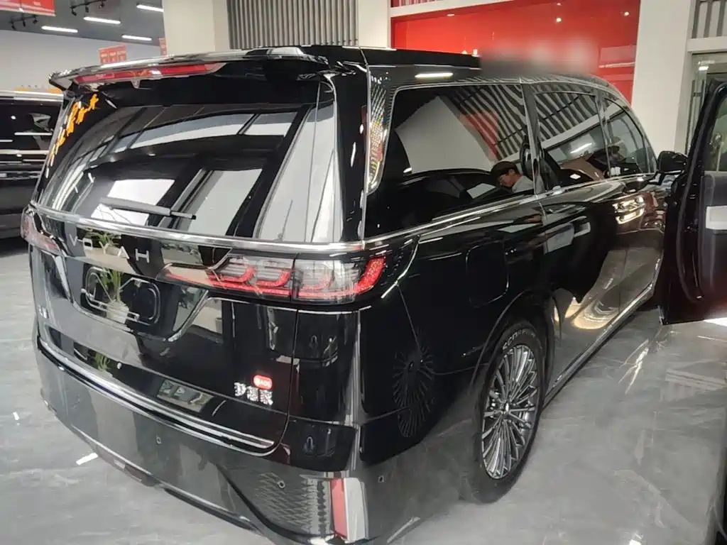 Voyah Auto Voyah Dreamer 2026 2025 Model PHEV Basic Version