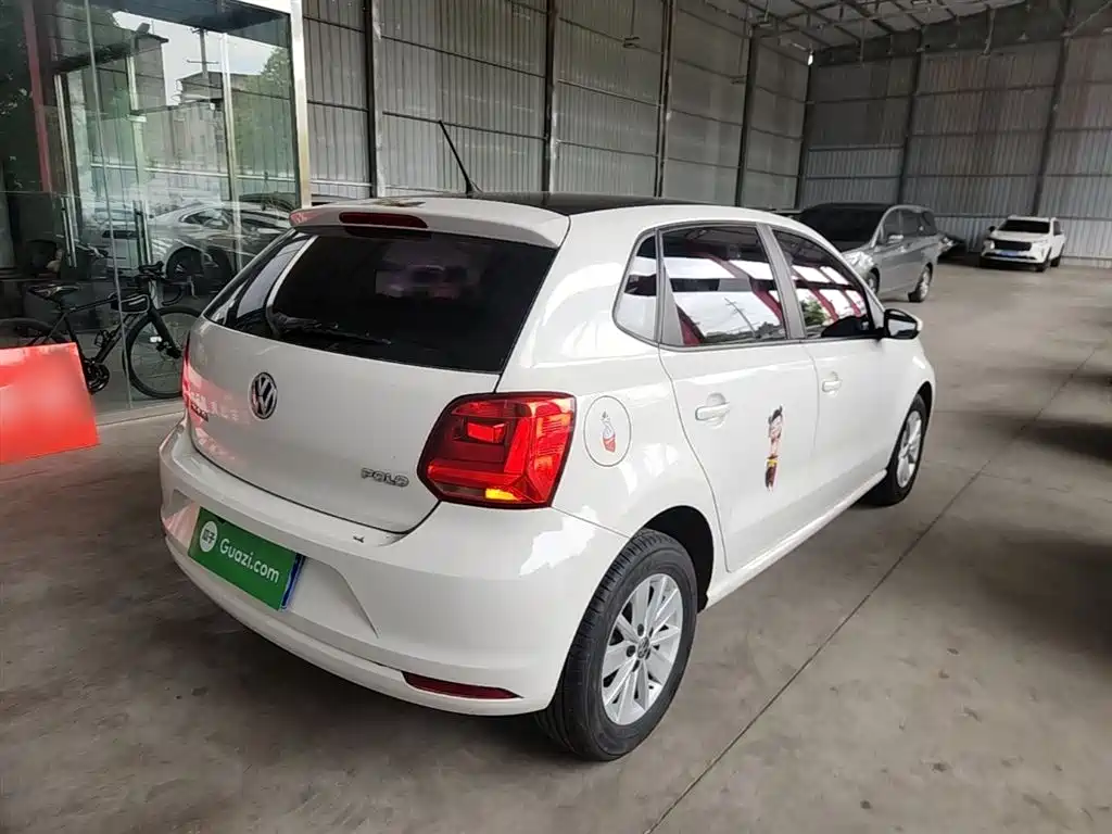 Volkswagen Polo 2016 1.4L Manual Trend фото 7