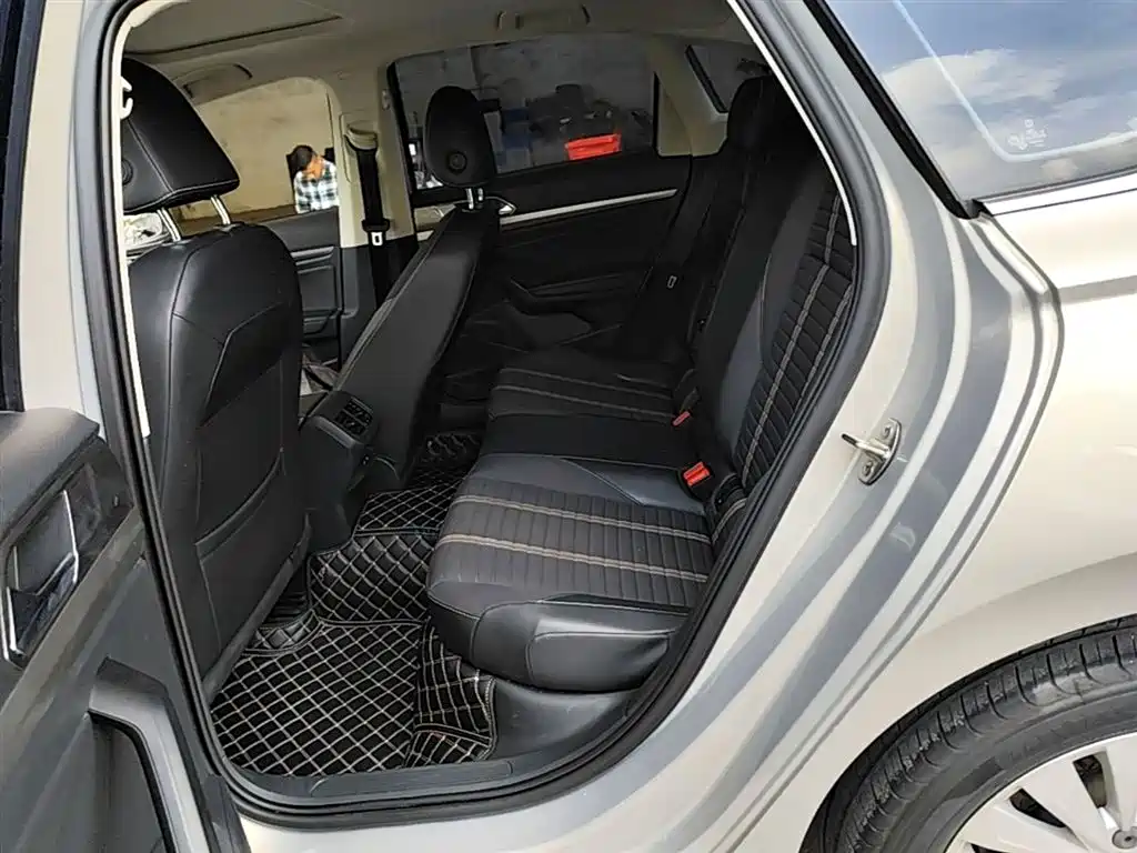 Volkswagen Lavida 2018 280TSI DSG Comfort Edition China V фото 17