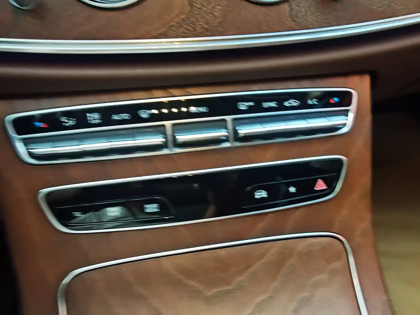 Mercedes-Benz E-Class 2021 E 300 L Fashion фото 10