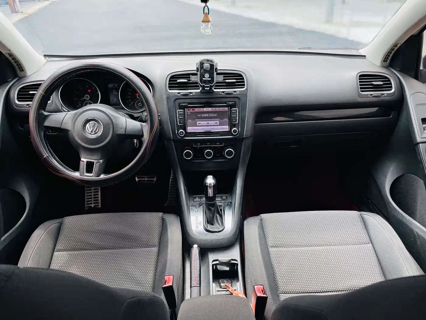 Volkswagen Golf 2012 1.4TSI Automatic Comfort фото 4