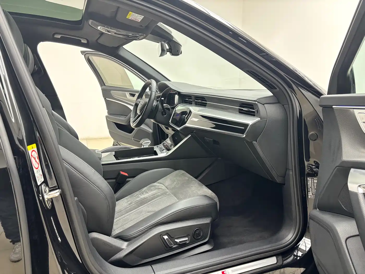 Audi A6L 2023 40 TFSI Luxury Dynamic фото 10