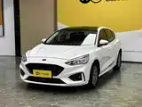 Фото 1 - Ford Focus
