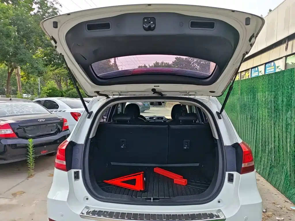 Фото 19 - Haval H2