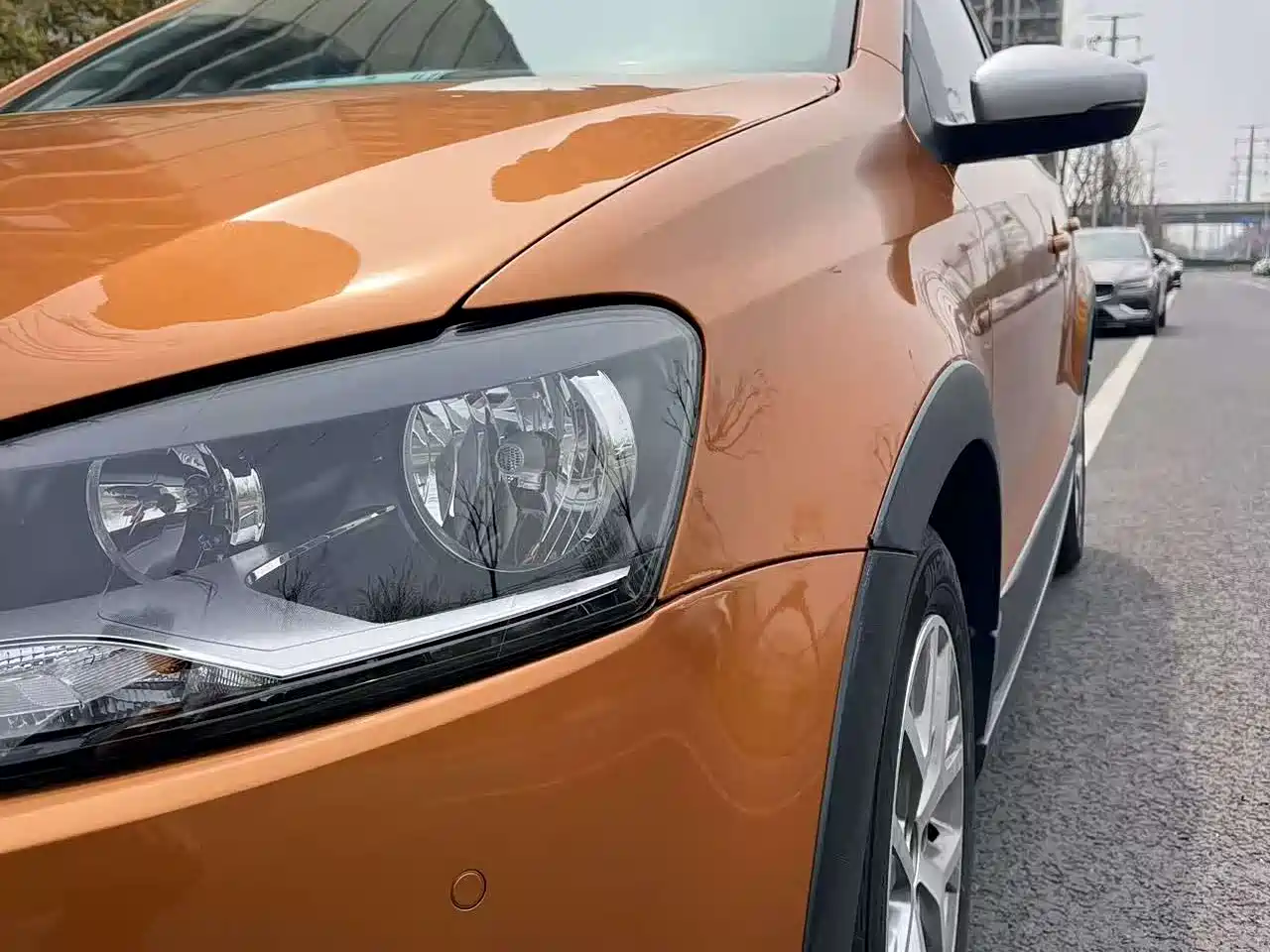 Volkswagen Polo 2016 1.6L Cross Polo Automatic фото 24