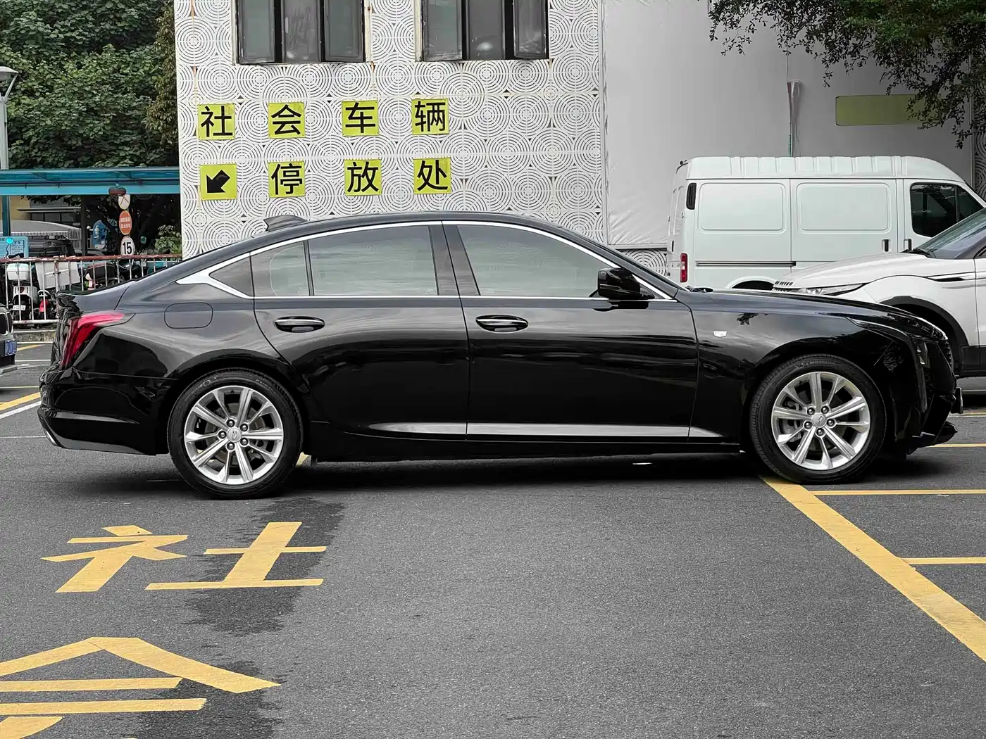 Cadillac CT5 2024 28T Luxury Model Pro фото 9