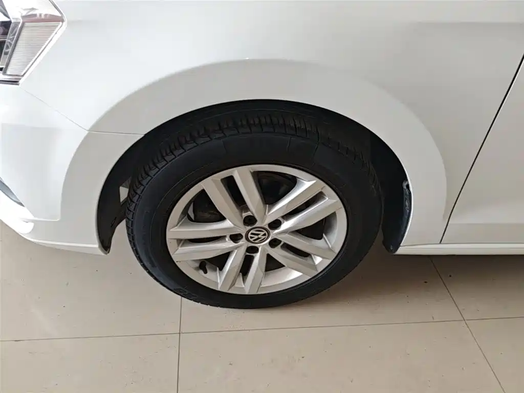 Volkswagen Jetta 2017 1.5L Automatic Comfort фото 25