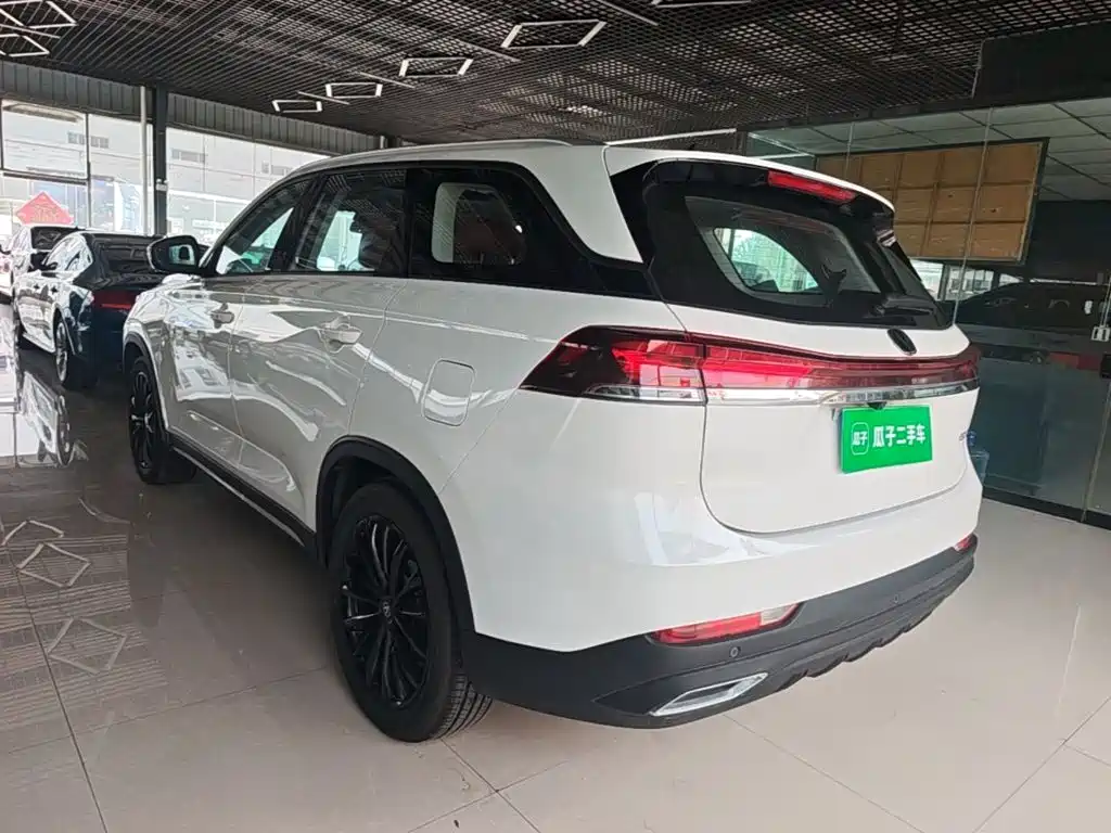 Фото 5 - Changan CS75