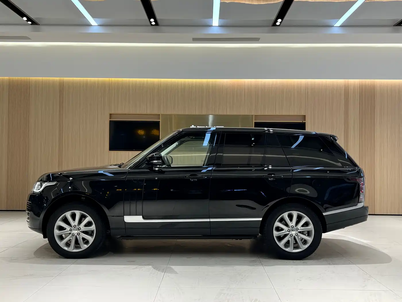 Land Rover Range Rover 2014 3.0 SC V6 Vogue фото 4