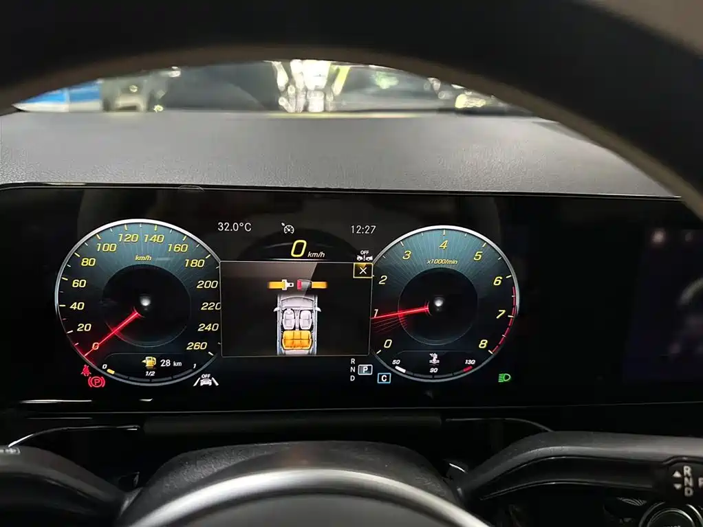 Mercedes-Benz GLA 2023 2023 GLA 200