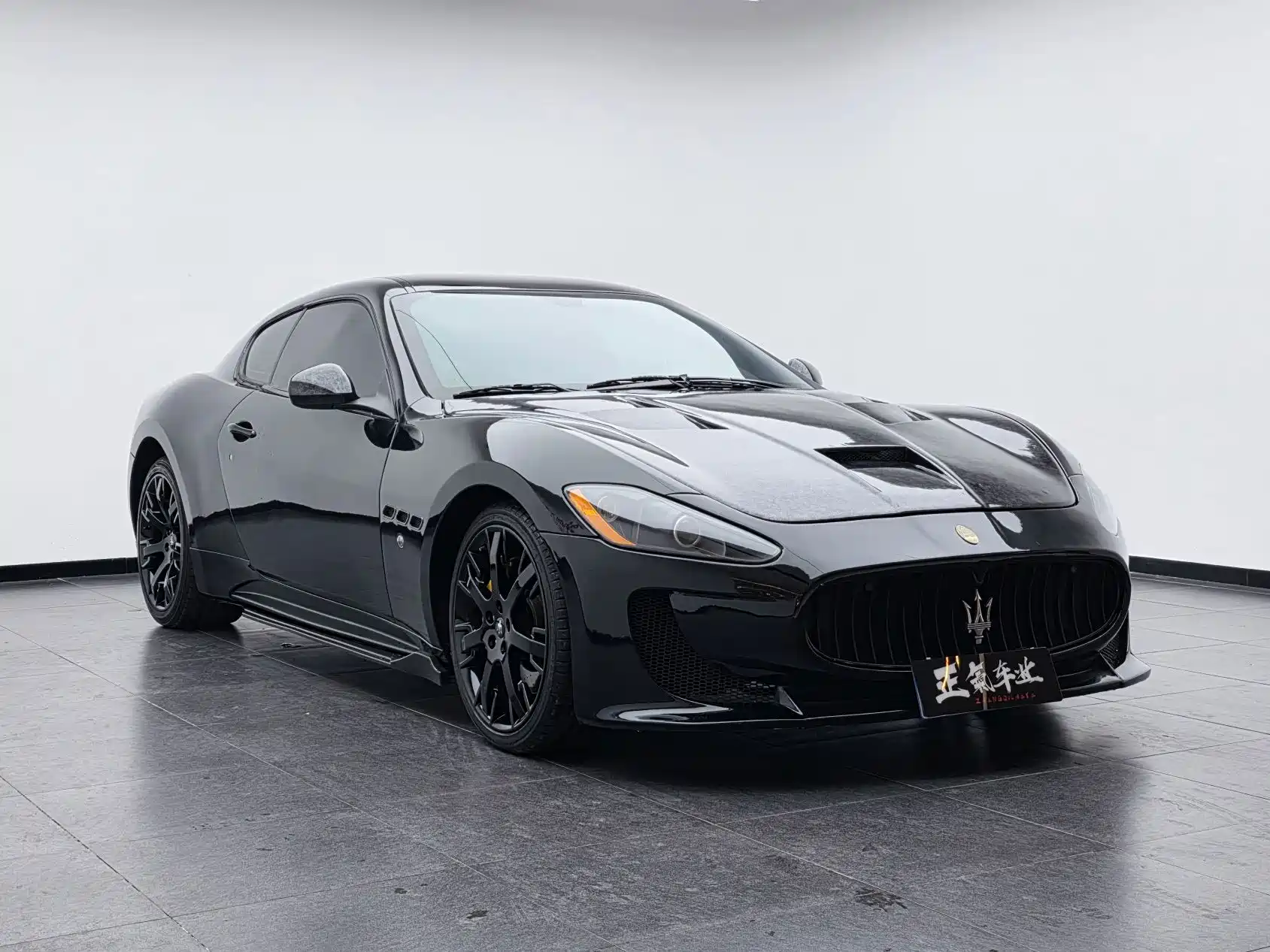 صورة 2 - Maserati GranTurismo
