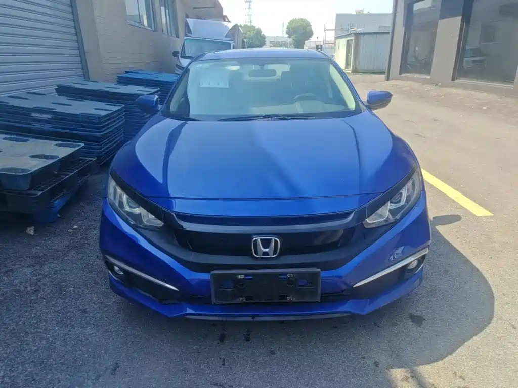 Фото 3 - Honda Civic