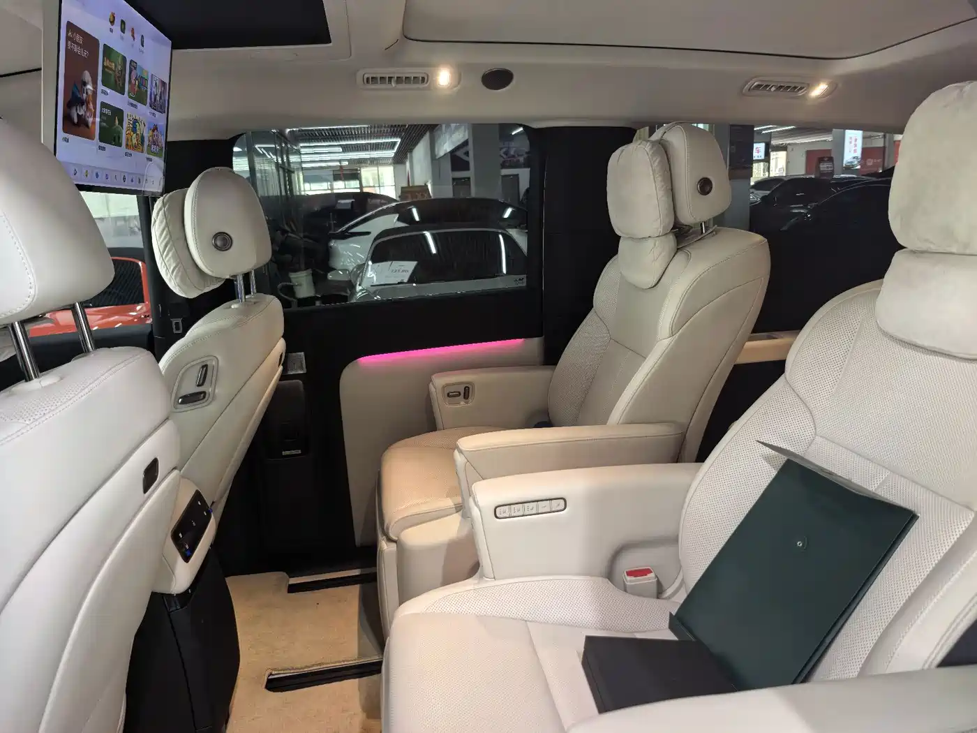 Li Auto MEGA 2025 2025 Model Home Family Special Edition