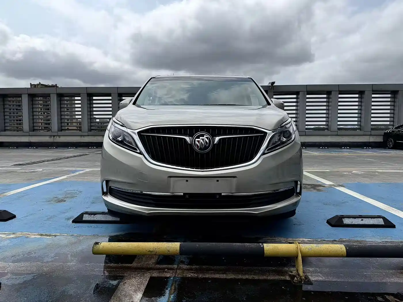Buick GL8 2017 ES 28T Comfort Type China V