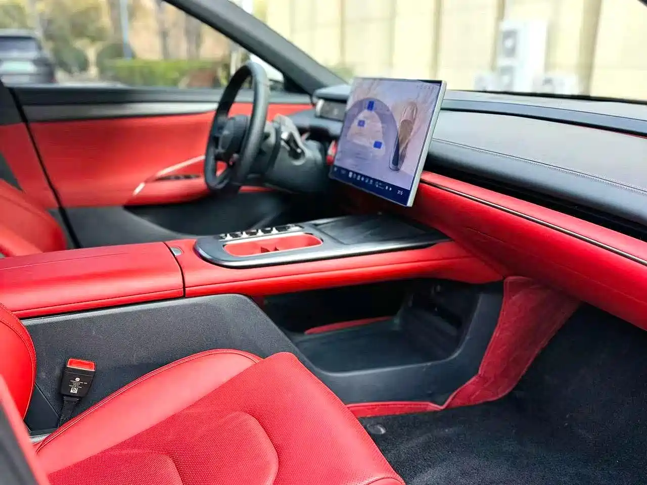 XIAOMI CAR XIAOMI SU7