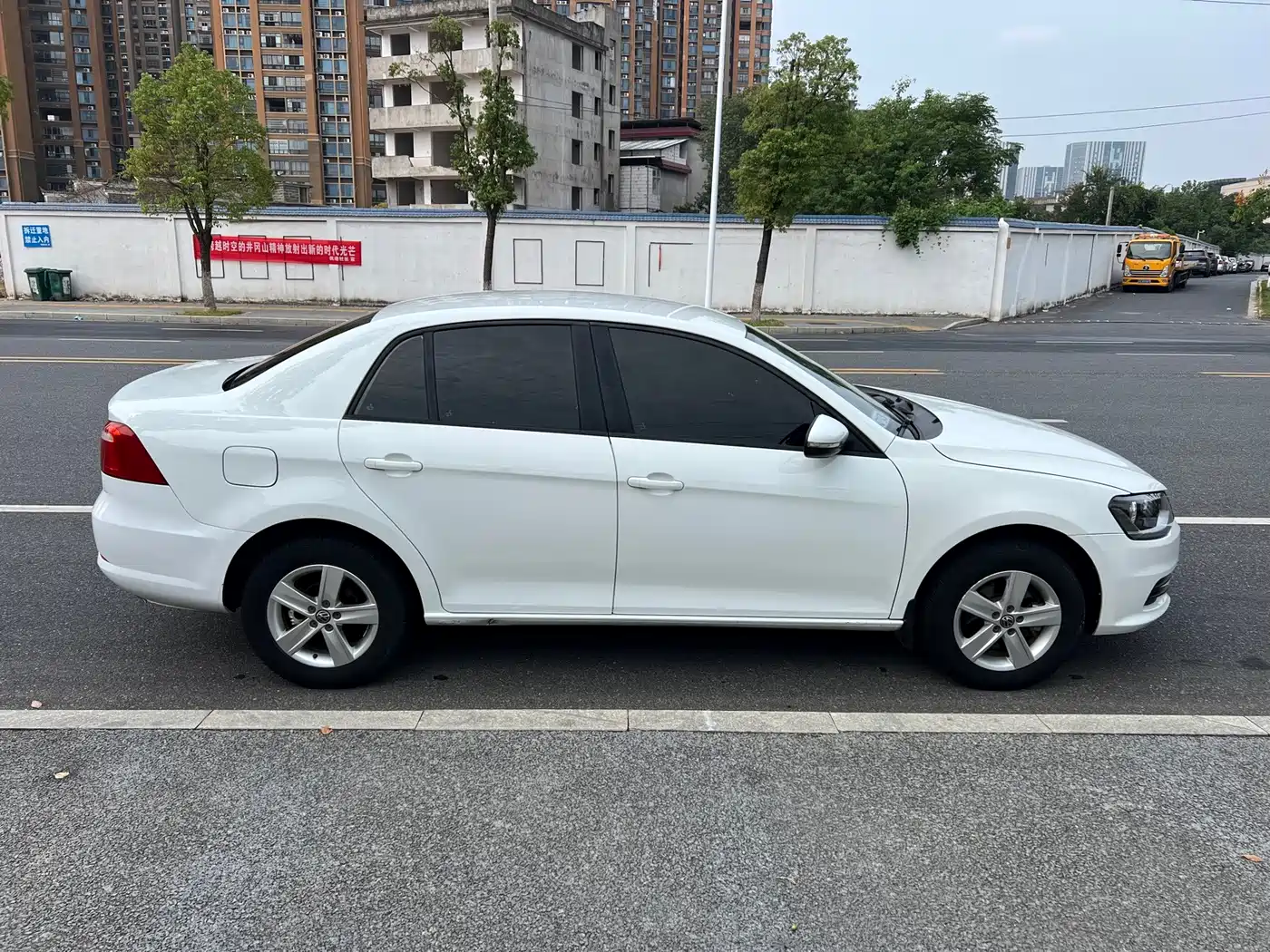 Volkswagen Bora 2013 2013 1.6L Manual Fashion Model