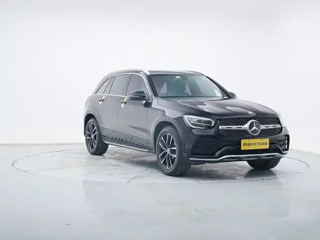 Mercedes-Benz GLC 2022 Facelift GLC 260 L 4MATIC Luxury Model фото 3