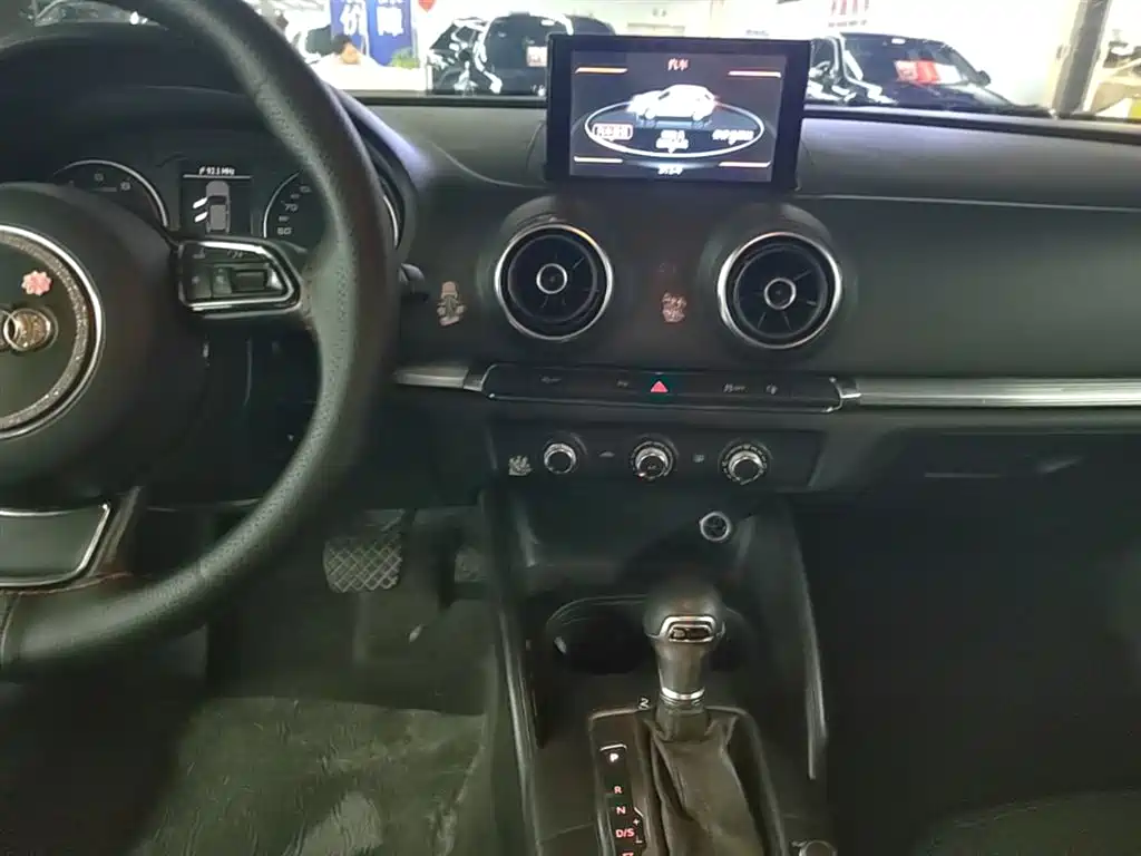 Audi A3 2014 Sportback 35 TFSI Automatic Fashion фото 13