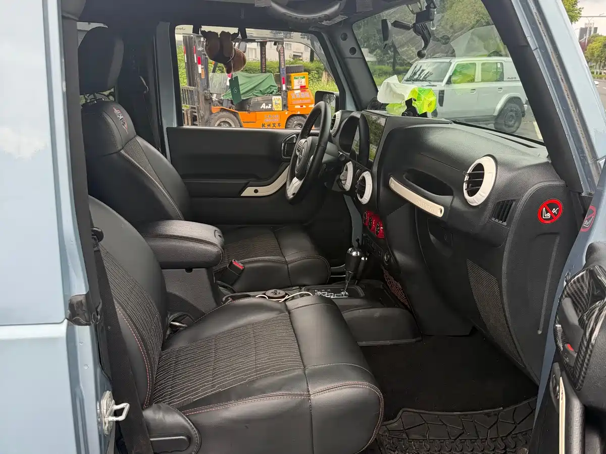 Jeep Wrangler 2012 2012 3.6L Rubicon Two-Door Edition