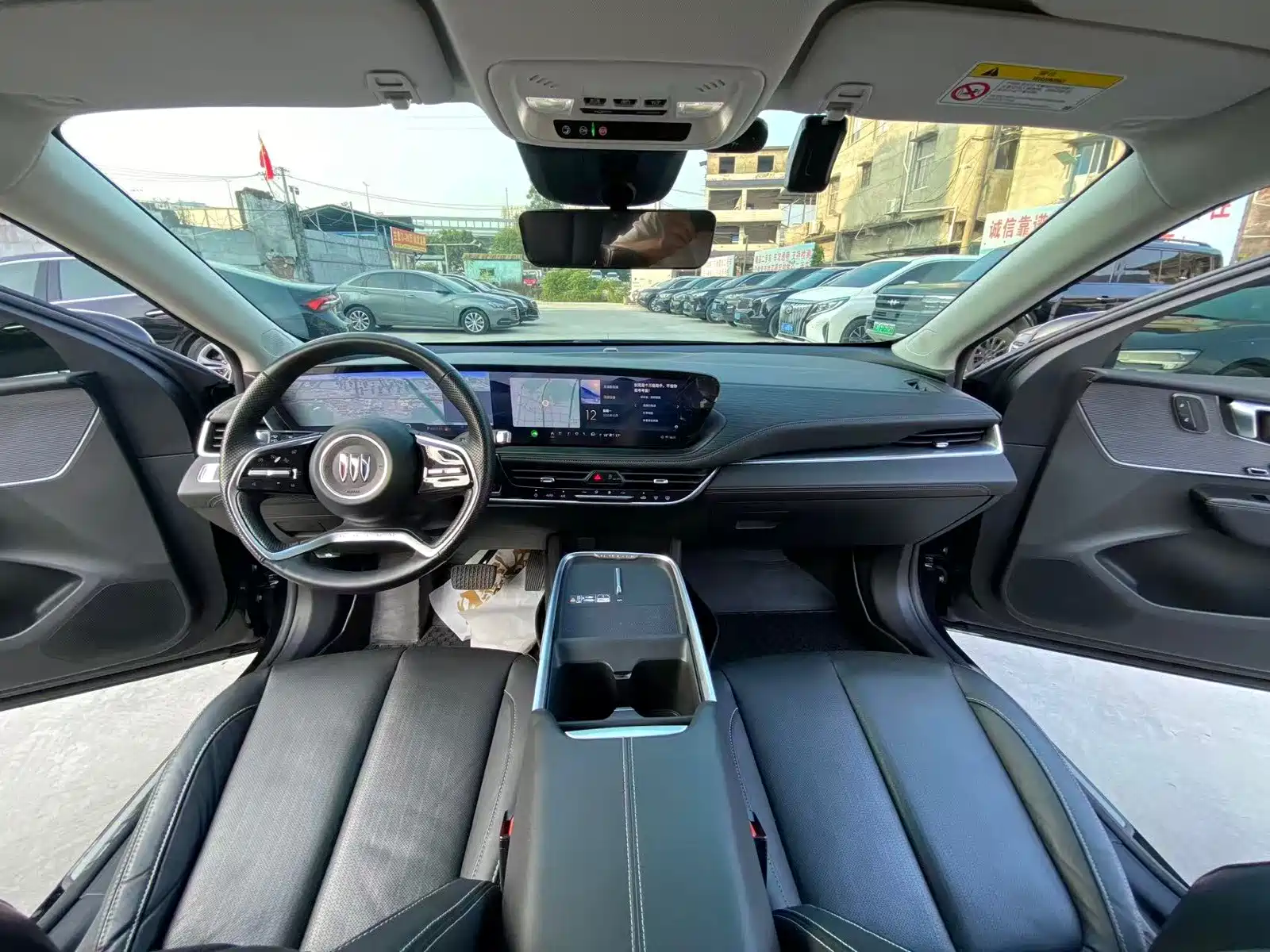 صورة 11 - Buick LaCrosse